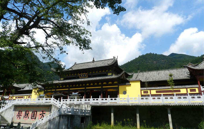 明月山仰山栖隐禅寺介绍